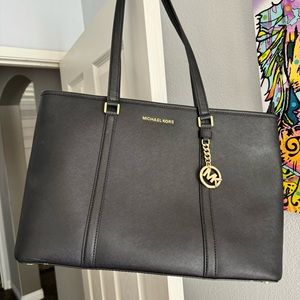 💼 Michael Kors Laptop Purse Carryall Bag Black